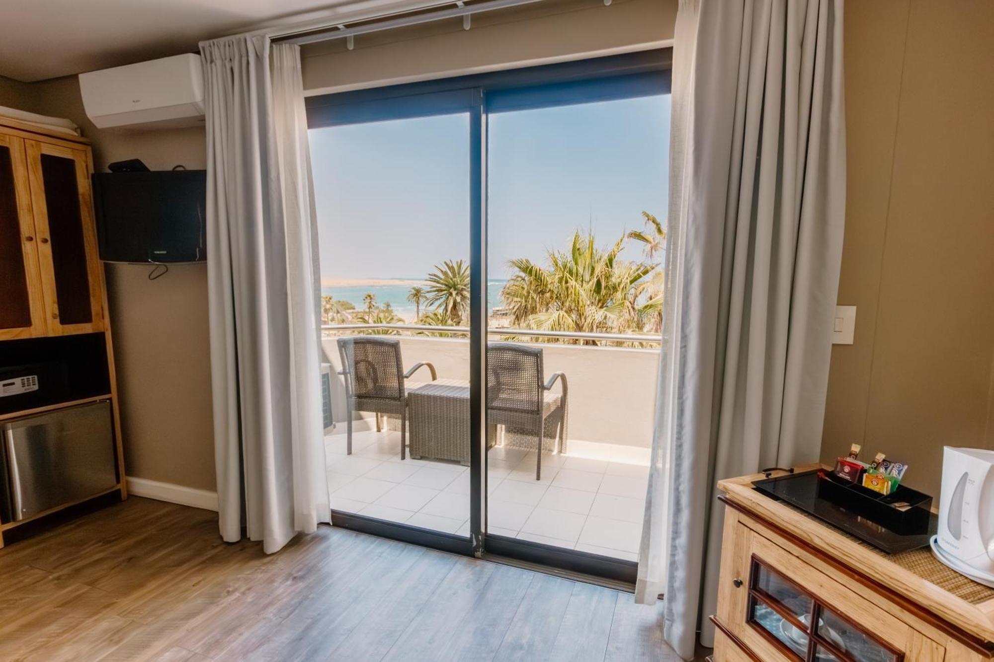 Beach Hotel Swakopmund Exterior foto